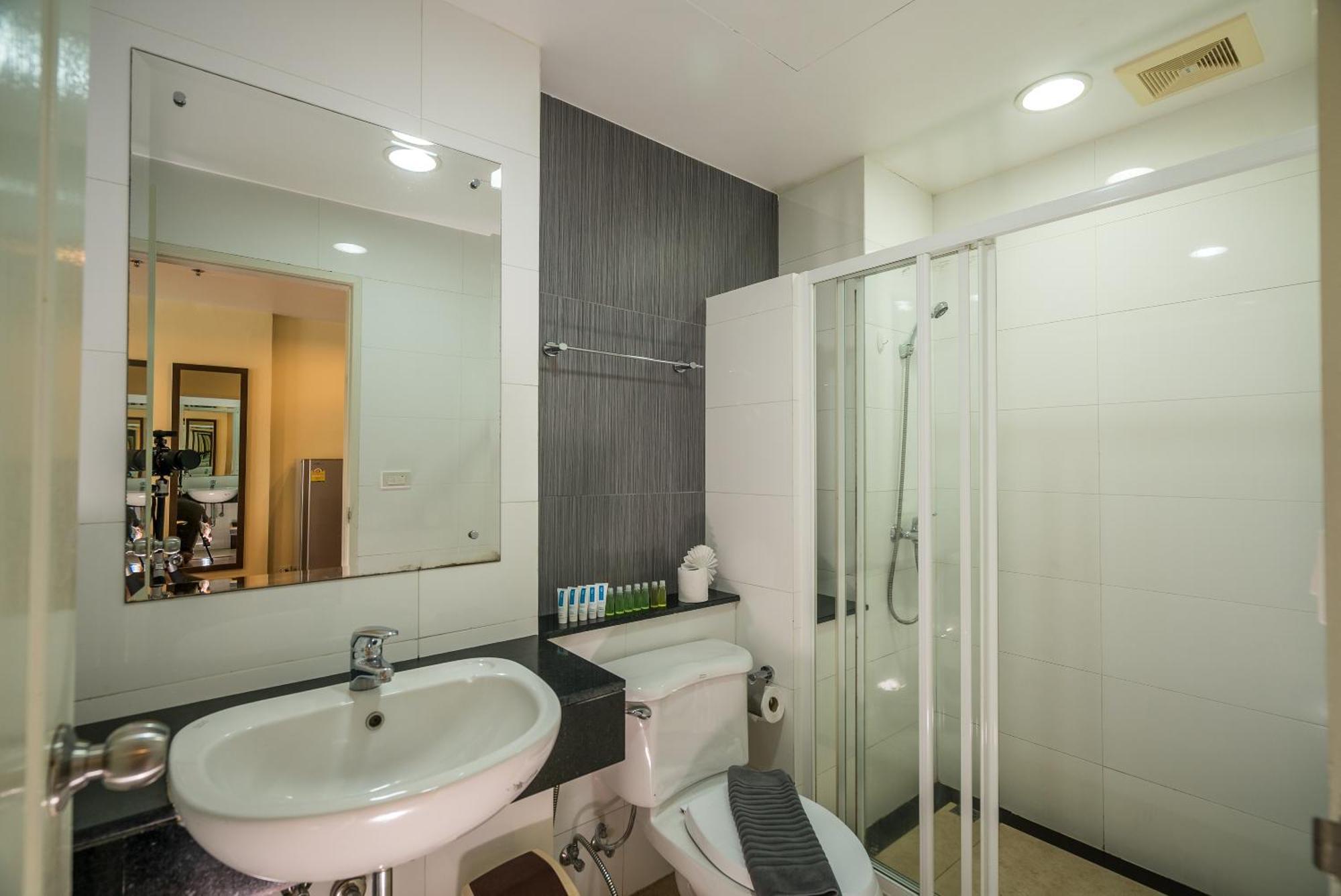 Patong Apartment At Phuket Villa Condo By Lofty מראה חיצוני תמונה